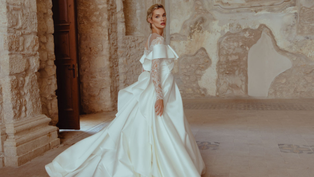 Abito da sposa redingote: quando l’eleganza diventa architettura sartoriale